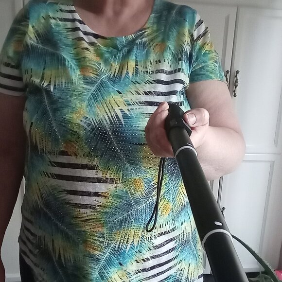 northern reflection short sleeves top green & white  with front shiny sparko L - Picture 2 of 4